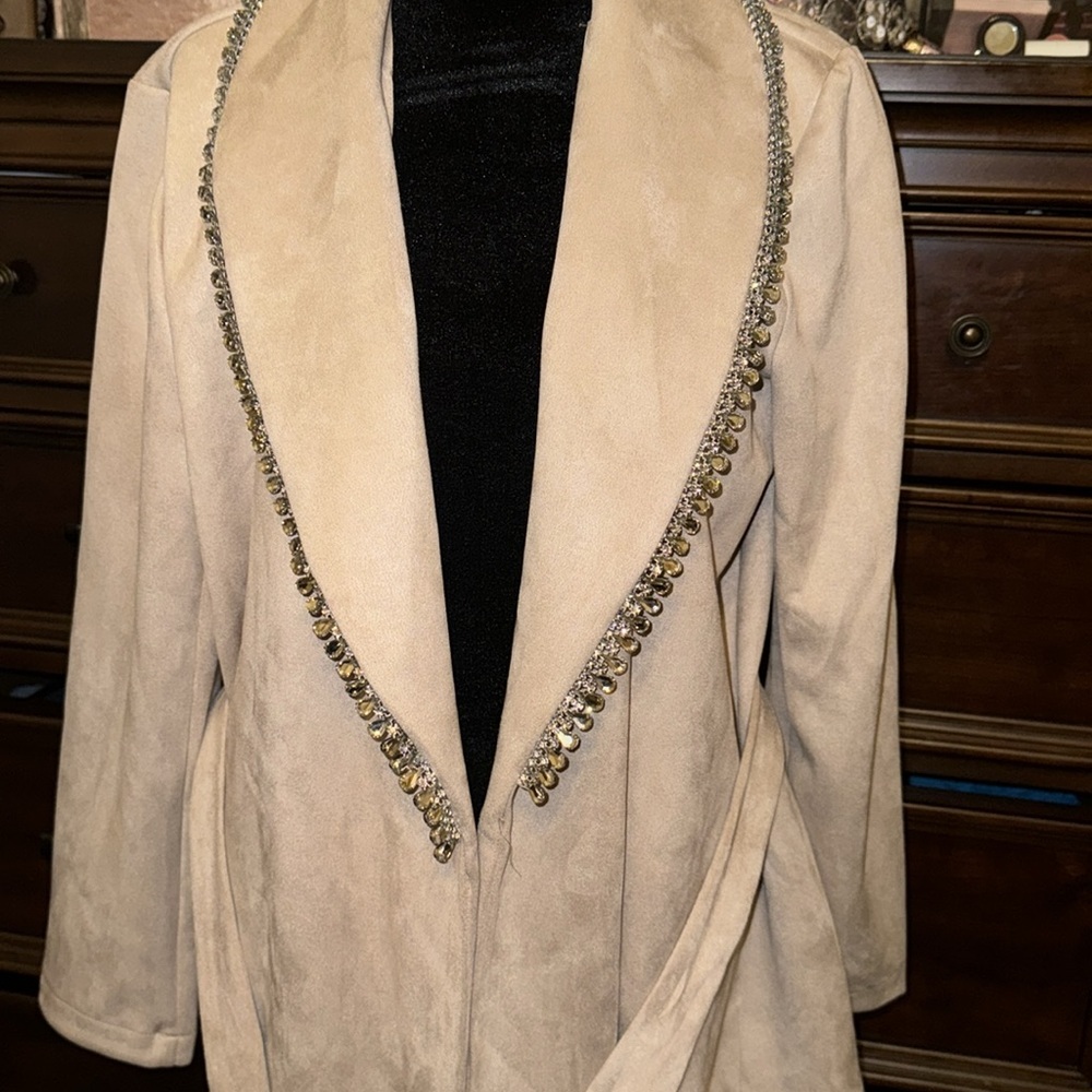 BRAND NEW FANCE WOMENS COAT SIZE SMALL - Picture 3 of 7
